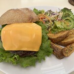 ウリウリカフェ - 2025年3月12日　ウリウリハンバーガー