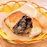 オアシス・ルート - サムサの中は羊肉と玉葱。