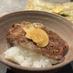 肉 希々 - 