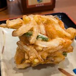 讃岐製麺 - 海老と夏野菜のかき揚げ