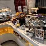 Royal Orchid Lounge - 