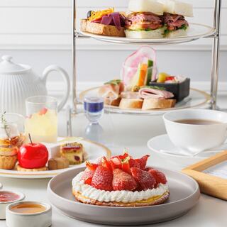 季節感豊かなプレミアムアフタヌーン。ロンネフェルト紅茶を堪能
