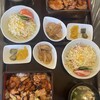 にひ良 - 名物とり重定食二人前(秘伝のタレとワサビ味)
