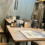 肉たらしぃ - 店内の雰囲気