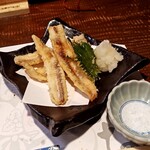 酒と食遊人 みなと - メギス（ニギス）天ぷら