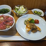 キッチン ブルー グローブ - めかじきポワレ　茸のデュクセルソース、スペシャルランチ