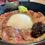 あか牛丼いわさき - 