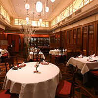 中国飯店 - テーブル席（ホール席）