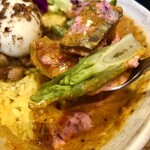 SPICY CURRY 魯珈 - 