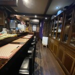 ほうせん - 威厳ある店内