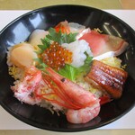海み屋 - 料理写真:海鮮丼。