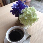 メルシー カフェ - コーヒーと紫陽花
