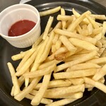 ブルーライト ヨコヤマ - ポテトフライ