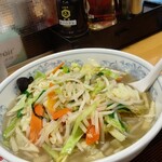 ぎょうざの満洲 - 料理写真: