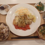 トーコーキッチン - イタリアンカツレツ 副菜二品、豚汁、ご飯