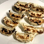 幸楽苑 - 料理写真:この日はちょっと10個だけ焼いて♬