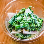 ふぅずらぼ - サラダチキンと春菊のサラダ