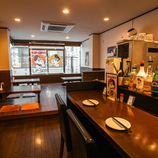 賑やかで過ごしやすい雰囲気が魅力！宴会やデートなどにもぜひ♪