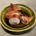 手打ち蕎麦 オトナリ - 子持ちヤリイカ煮 (断面)