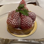 グリルキャピタル東洋亭 近鉄店 - ◎苺　タルト