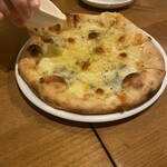 ウルスブラン - ◎クワトロフォルマッジ　円　税込