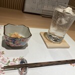 よしみつ - 苦手な焼酎を鍛えてました。しかし、よしみつの焼酎は嫌じゃなくて、練習になりませんでした。