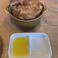 Restaurant Honjin - ほうろく菜種脂パン