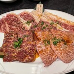 焼肉・海鮮 山水苑 浜町本店 - 