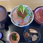 Toku Zou Maru Kinmedai no Eki Izu Kogen - 金目鯛の紅白二色丼セット