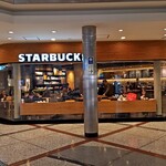 スターバックス コーヒー - 丸の内新東京ビルの１階