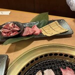 精肉問屋直営焼肉店 やきにくの蔵 - 
