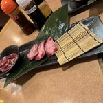 精肉問屋直営焼肉店 やきにくの蔵 - 
