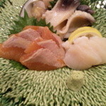 勝龍庵 肴家 くのり - 時しらず・７００円/活帆立・６５０円/活北寄貝・８００円