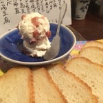 きはるの胡麻鯖や - 酒盗のクリームチーズ和え