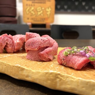 高品質×分厚さ×高コスパ！特撰◆上塩タン＆牛すきは必食！