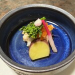 海山 - 食紅で着色した、花びらゆりね　かまぼこ❓って言ったら笑われた