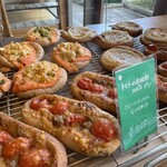 しあわせをはこぶパン - 