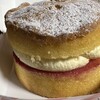 治一郎 - ヴィクトリアケーキ　650円