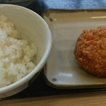 Seto Udon - コロッケとご飯