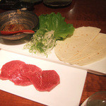 よろにく - ツチノコのトルティーヤ巻き