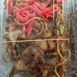 みかくどう - 焼きそば、肉も入っています。
