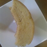 乳糖製菓 - 割ったバームクーヘン