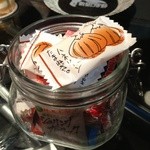 怪獣酒場 - お通しのお菓子