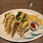 ドトール珈琲農園 - クラブハウスサンド　ポテト付き