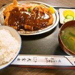 十三 大富士 - ②とんかつ（A）定食