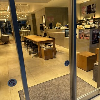 STREAMER COFFEE COMPANY_2