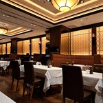 ベンジャミンステーキハウス - 内観