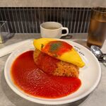 神田たまごけん - 料理写真:トマトオム 1090円 + ライス大盛 100円