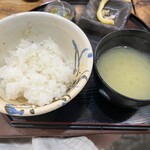 はまさき村 - ご飯と味噌汁のおかわり