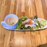 スペインバル カメレオン - 前菜(アホスープ、サラダ)